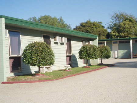 Leongatha Motel - Mackay Tourism 0