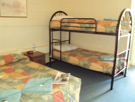 Leongatha Motel - Mackay Tourism 2