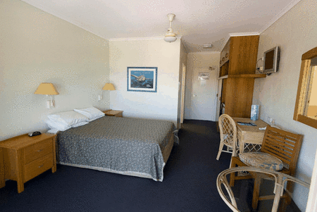 Club Crocodile, Airlie Beach - Mackay Tourism 1