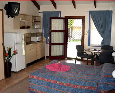 The Village Cabins - Mackay Tourism 3