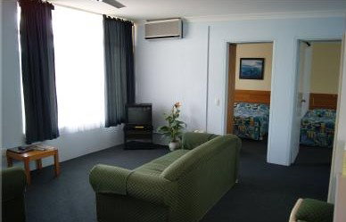 Haven Waters Motel And Suites - Mackay Tourism 4
