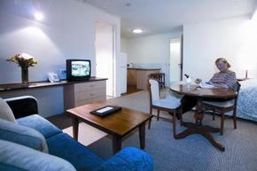 Hotel Cavalier - Mackay Tourism 1