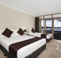Waters Edge Country Comfort - Mackay Tourism