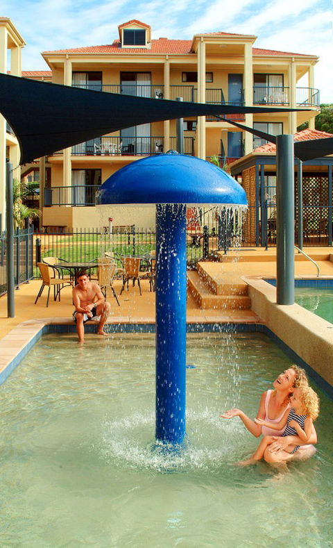 South Pacific Apartments - Mackay Tourism 3