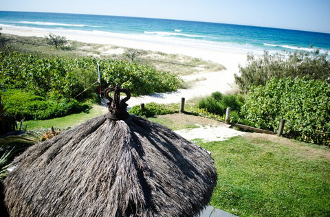 Bilinga Beach Motel - Mackay Tourism 4