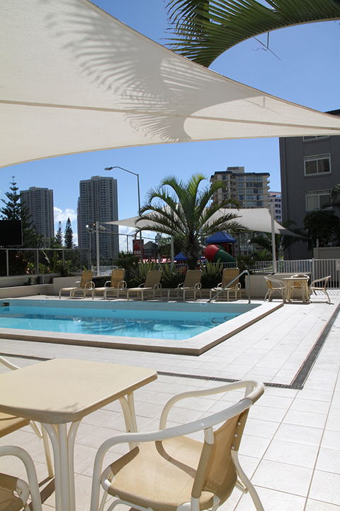 Hi Surf Beachfront Resort Apartments - Mackay Tourism 4