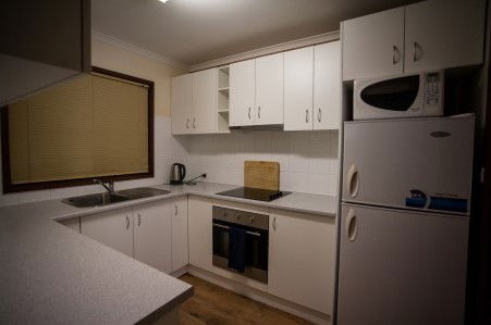 Millies Guesthouse & Serviced Apartments - Mackay Tourism 1