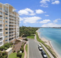 Riviere On Golden Beach - Mackay Tourism