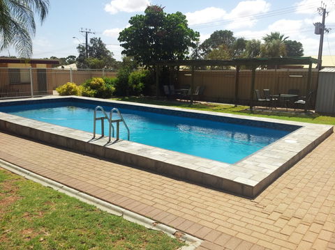 Acacia Ridge Motor Inn - Mackay Tourism 3