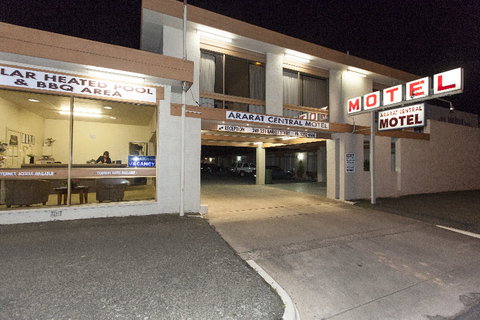 Ararat Central Motel - Mackay Tourism 0