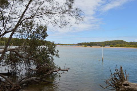 The Wooli River Cottage - Mackay Tourism 1