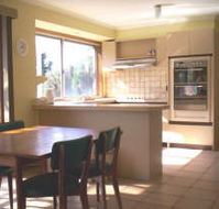 Red Rock Lodge - Mackay Tourism