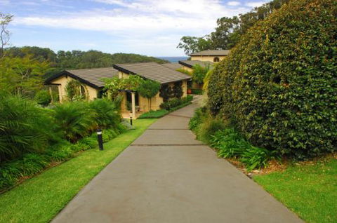 The Outlook Cabana - Mackay Tourism 0