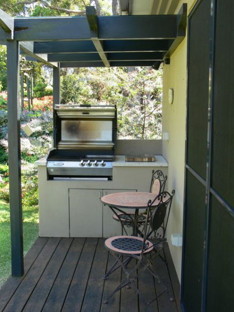 The Outlook Cabana - Mackay Tourism 9