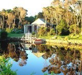 Stanley Lakeside Spa Cabins - Mackay Tourism 1