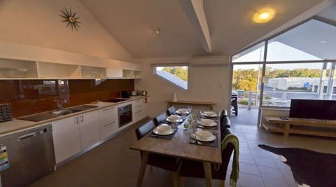 Bo'Vine Holiday Apartment - Mackay Tourism 0