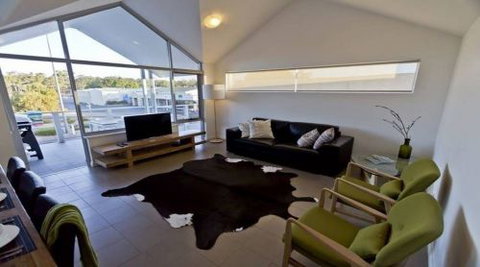 Bo'Vine Holiday Apartment - Mackay Tourism 2