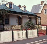 Barton Cottage - Mackay Tourism