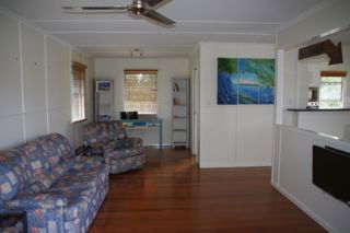 Moffat Beach Pet Friendly Holiday House - Mackay Tourism 5