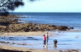 Greens Beach Retreat - Mackay Tourism 0