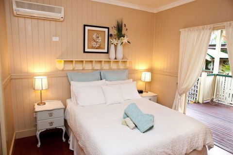 Robbie's Place Self Contained Apartment - Mackay Tourism 1