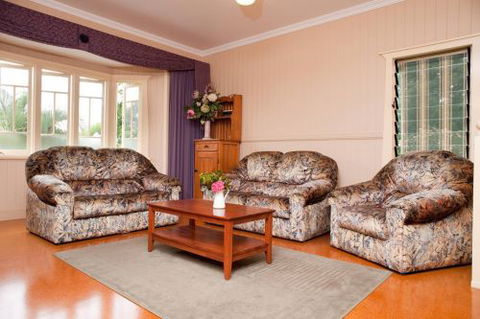 Robbie's Place Self Contained Apartment - Mackay Tourism 2