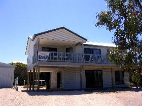 Acacia Beach House - Mackay Tourism 0