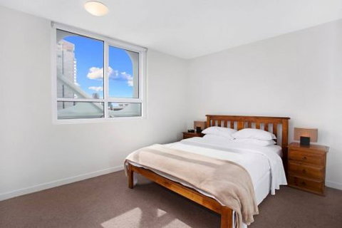 Astra Apartments - Melbourne Docklands - Mackay Tourism 0