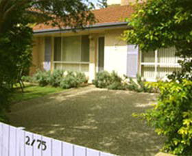 Lavender Cottage Beach House - The Beach House Built For Two - Mackay Tourism 0