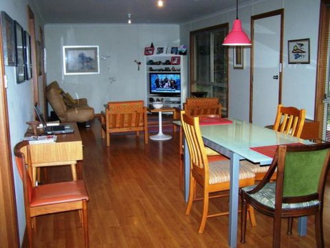 Monaro Cottage - Mackay Tourism 4