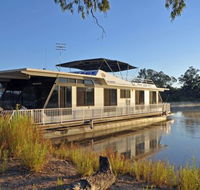Houseboat Heaven - Mackay Tourism