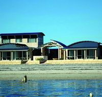 Baird Bay Ocean Eco Apartments - Mackay Tourism