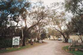 Beautiful Valley Caravan Park Cabins - Mackay Tourism 0