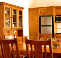 Cottages On Lovedale - Mackay Tourism