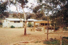Angorichina Tourist Village - Mackay Tourism 0