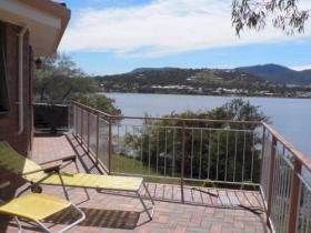 Derwent Retreat - Mackay Tourism 0