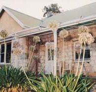 Middle River Homestead amp Cottages - Mackay Tourism