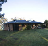 Talga Vines Vineyard Escape - Mackay Tourism
