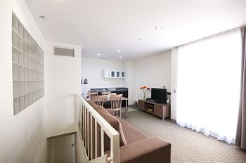 Crossley Hotel Melbourne - Mackay Tourism 4