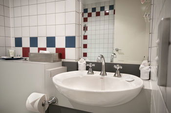 Crossley Hotel Melbourne - Mackay Tourism 21