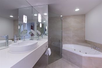 Sofitel Noosa Pacific Resort - Mackay Tourism 0