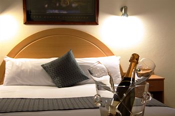 Best Western Mill Park Motel - Mackay Tourism 1
