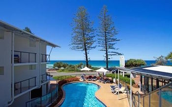 Beach Retreat Coolum - Mackay Tourism 16