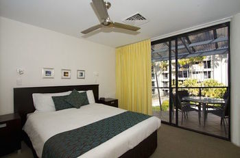 Beach Retreat Coolum - Mackay Tourism 18