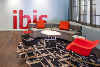 Ibis Melbourne Hotel And Apartments - Mackay Tourism 3