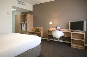 Ibis Melbourne Hotel And Apartments - Mackay Tourism 16