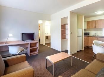 Ibis Melbourne Hotel And Apartments - Mackay Tourism 65