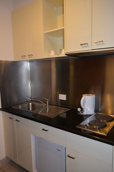 YTI Garden Hotel - Mackay Tourism 9