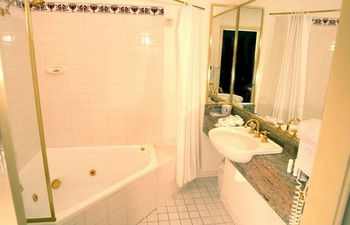 Mountain Heritage Hotel & Spa Retreat - Mackay Tourism 10