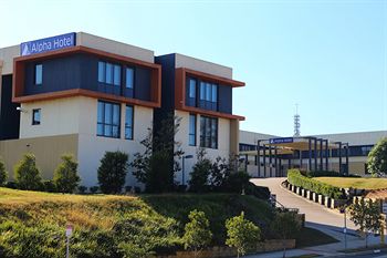 Alpha Hotel Eastern Creek - Mackay Tourism 7